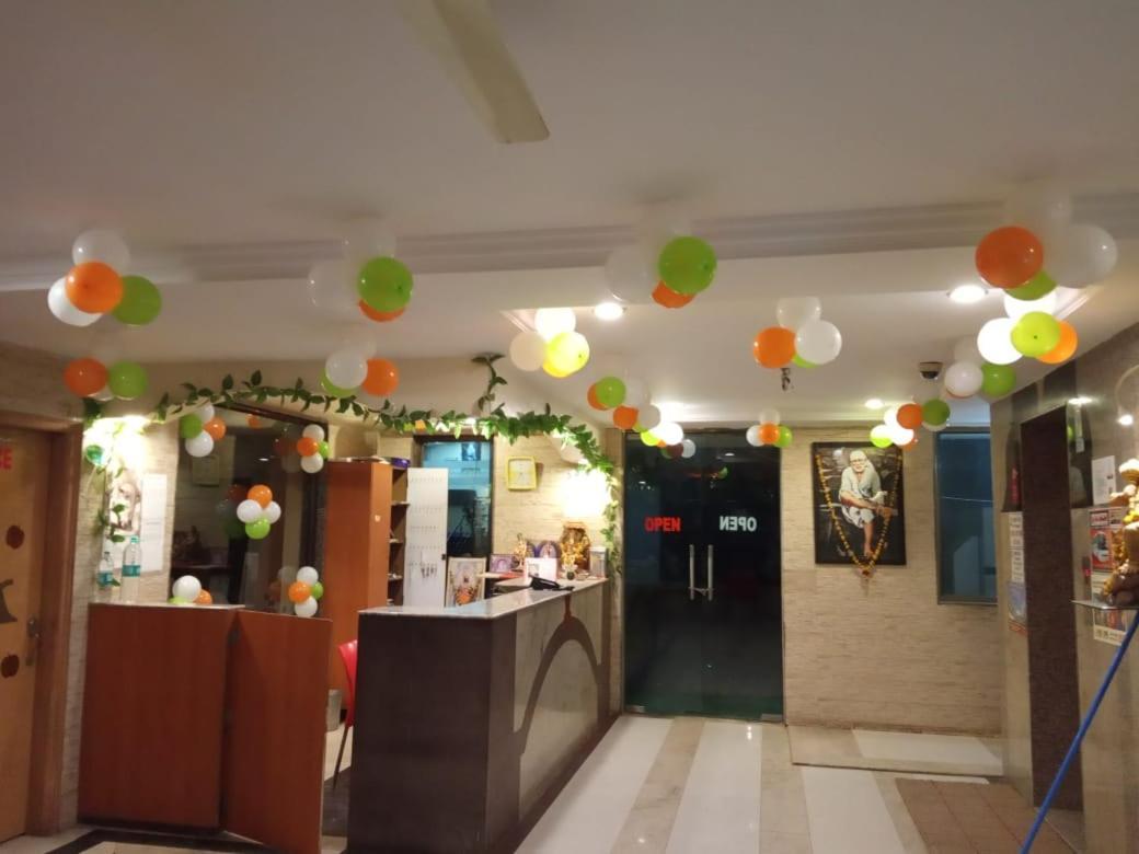 Hotel Apple Sai Residency Ширди Экстерьер фото